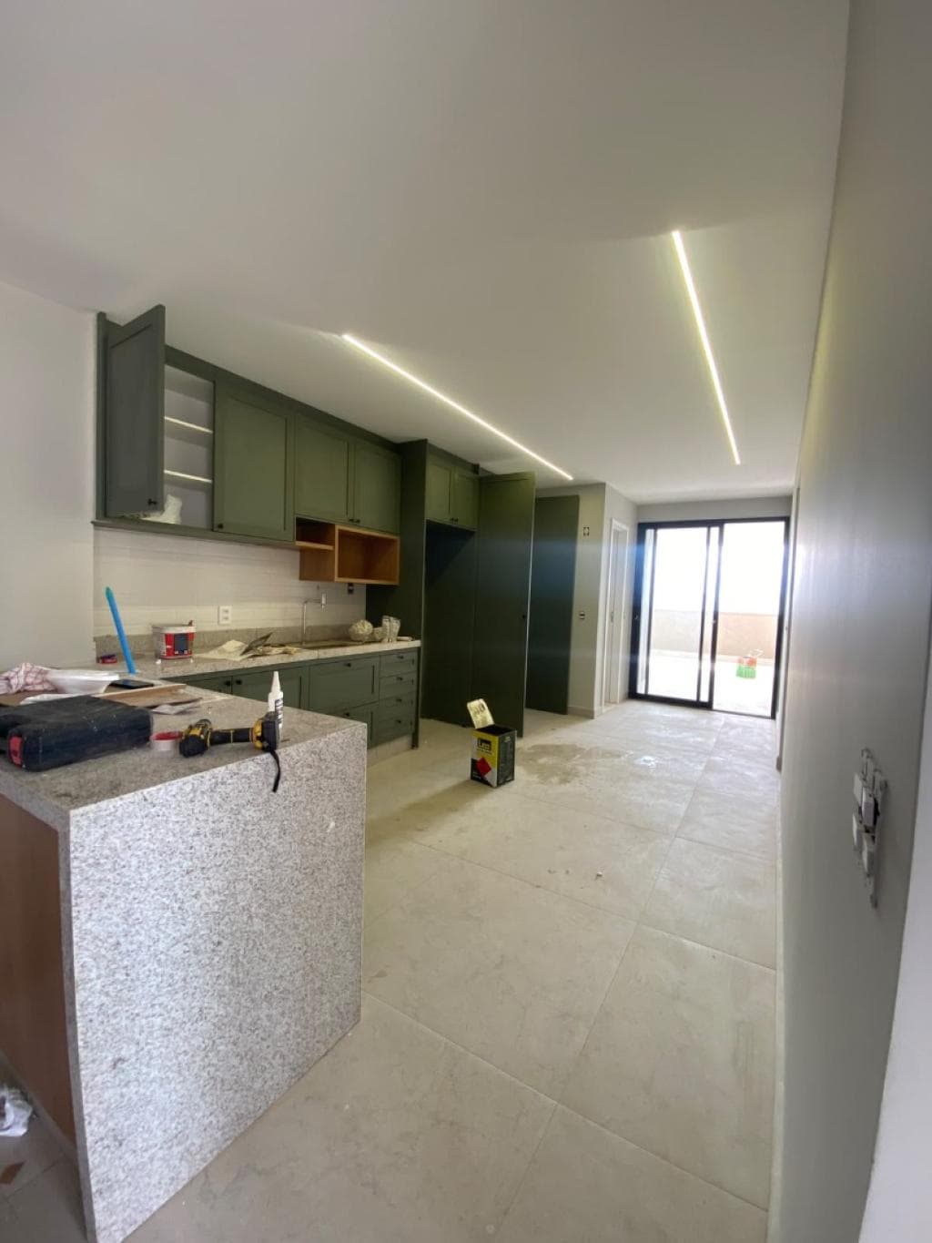 FR. BUENO MUNICIPAL PENTHOUSE 2401