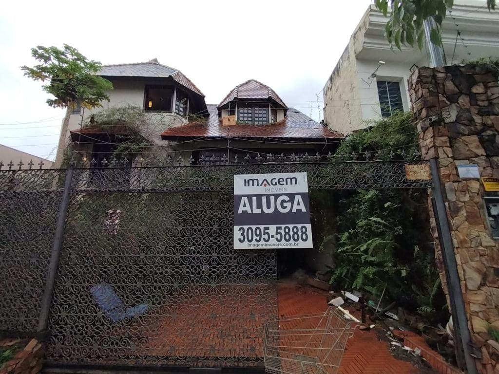 Sobrado Residencial / Comercial